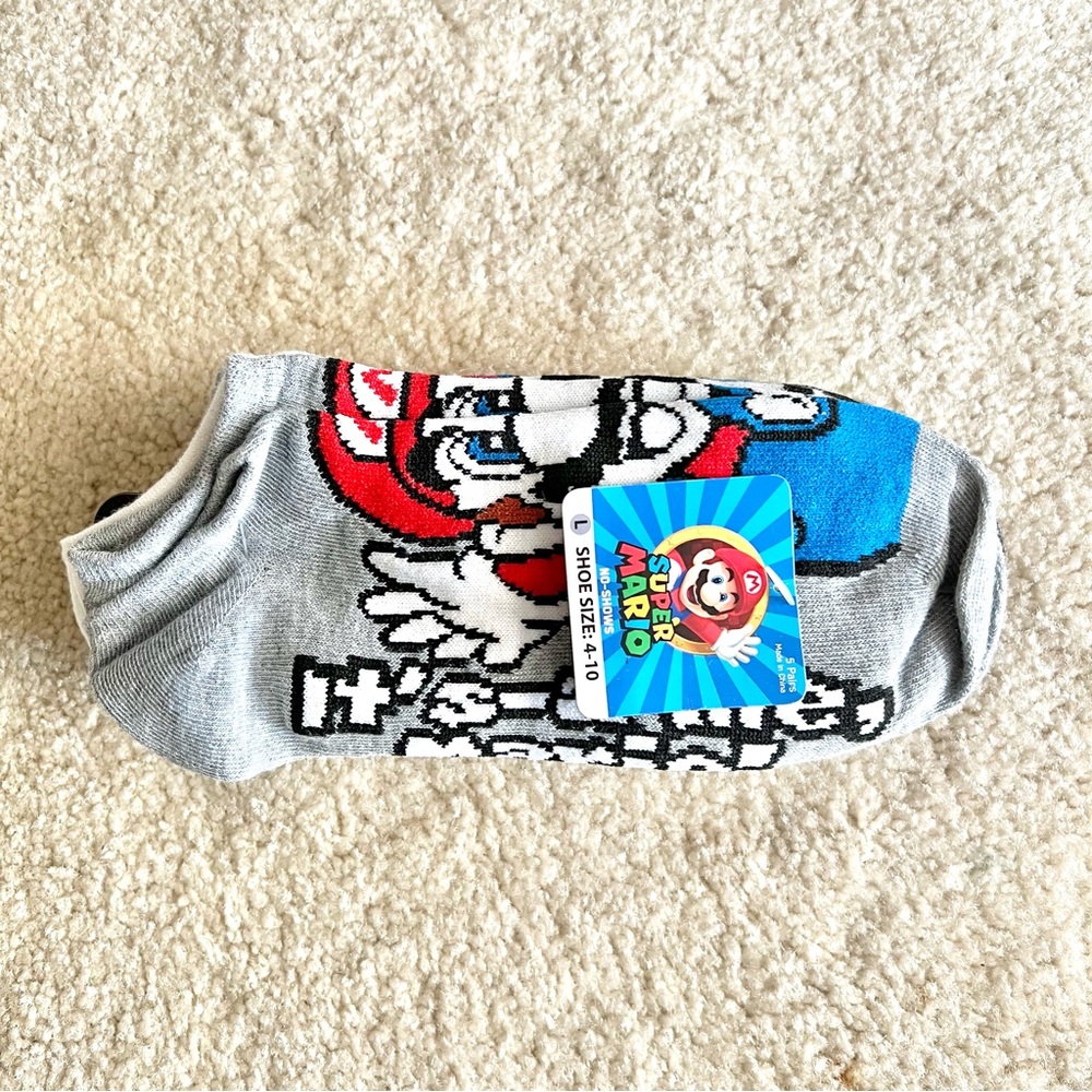 Super Mario No Show Socks